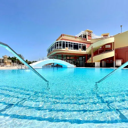 アパート Nice With Wonderful View, Wifi, Playa In Tenerife South アデヘ