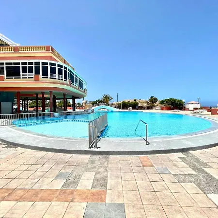 Nice With Wonderful View, Wifi, Playa In Tenerife South アパート